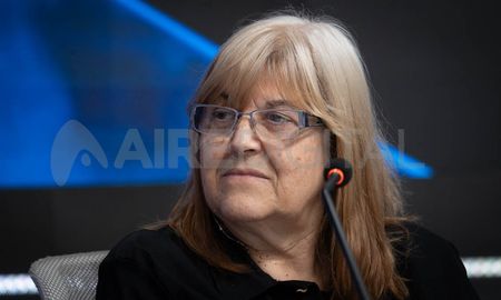 Graciela Brondino presentará su primer libro titulado Admito que he luchado, una obra dedicada a la memoria de su hija Marianela, quien murió tras un intento de robo en barrio María Selva en 2010. Graciela Brondino presentará su primer libro titulado Admito que he luchado, una obra dedicada a la memoria de su hija Marianela, quien murió tras un intento de robo en barrio María Selva en 2010.