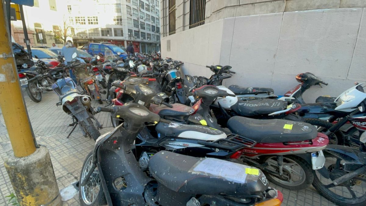Matías Figueroa Escauriza dio a conocer en AIRE el destino que tendrán que los vehículos que se retiran de las comisarías de la ciudad de Santa Fe.