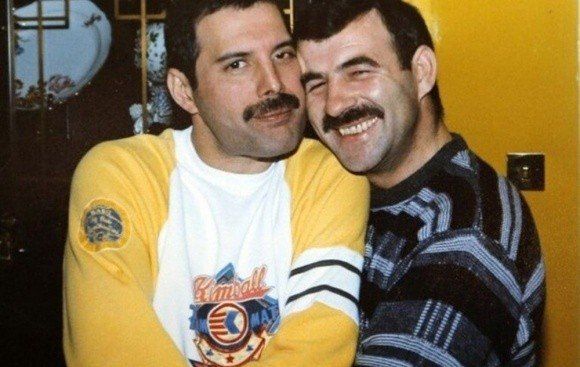 Luego de la muerte de Freddie, Jim Hutton decidió regresar a su Irlanda natal, donde vivió hasta que falleció de cáncer en 2010, con 61 años