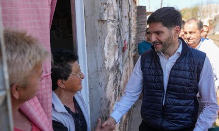 Maximiliano Pullaro le reclamó al Gobierno nacional por el déficit previsional de la Caja de Jubilaciones. Maximiliano Pullaro le reclamó al Gobierno nacional por el déficit previsional de la Caja de Jubilaciones.