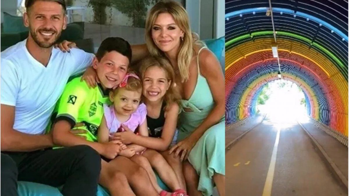 La modelo demostró que la escuela está repleta de guiños muy artísticos y alegres para que los chicos asistan con alegría.