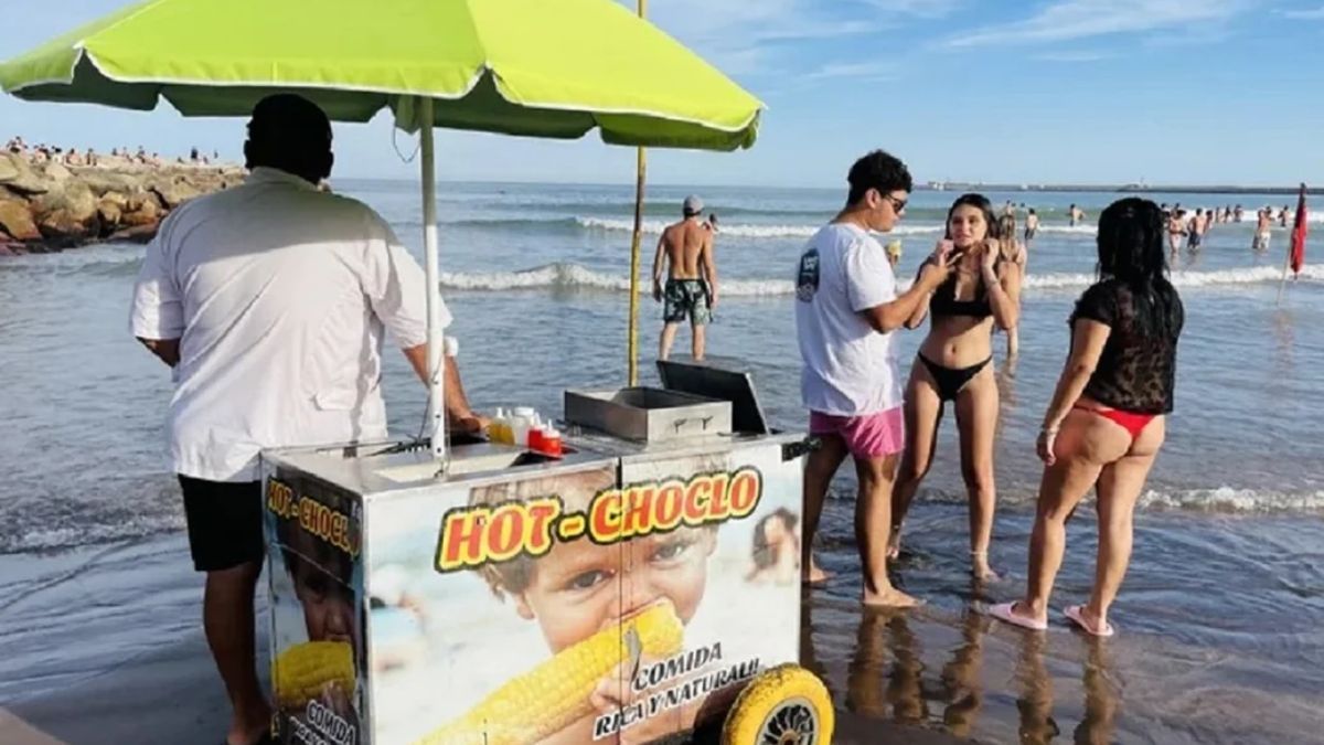 Cuánto cuesta comer un choclo en las playas de Mar del Plata. Cuánto cuesta comer un choclo en las playas de Mar del Plata.