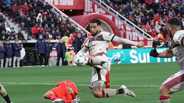 Se definió el futuro de Alberto Espínola tras su salida de Colón: jugará en Olimpia.