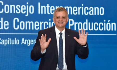 Tras el fallo favorable para YPF de la justicia de Estados Unidos, el presidente de la empresa, Horacio Marín, calificó que fue “una alegría impresionante”. Tras el fallo favorable para YPF de la justicia de Estados Unidos, el presidente de la empresa, Horacio Marín, calificó que fue “una alegría impresionante”.