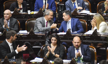 La reacción del Gobierno en redes tras la aprobación general de la Ley Bases La reacción del Gobierno en redes tras la aprobación general de la Ley Bases