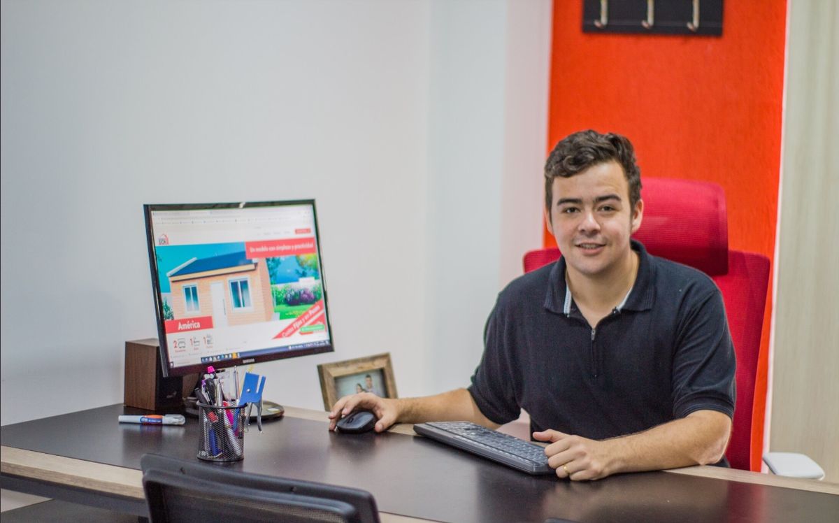 Juan Leiva, Administración General de Viviendas SION. Juan Leiva, Administración General de Viviendas SION.