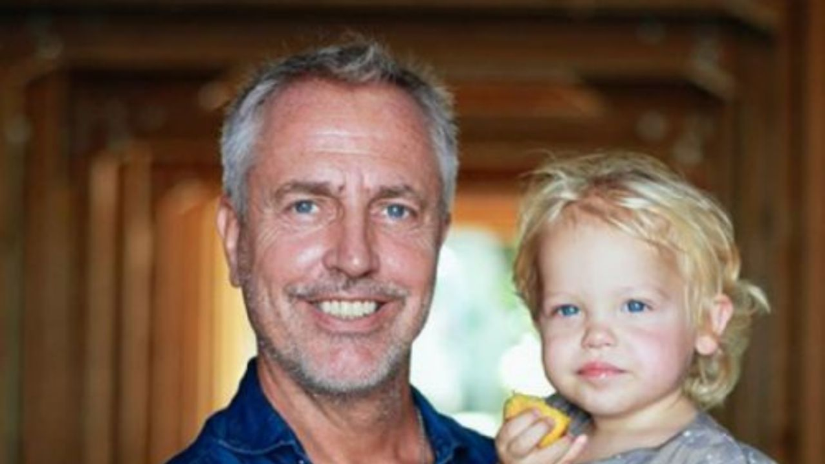 Marley abandona el país y deja a Mirko.