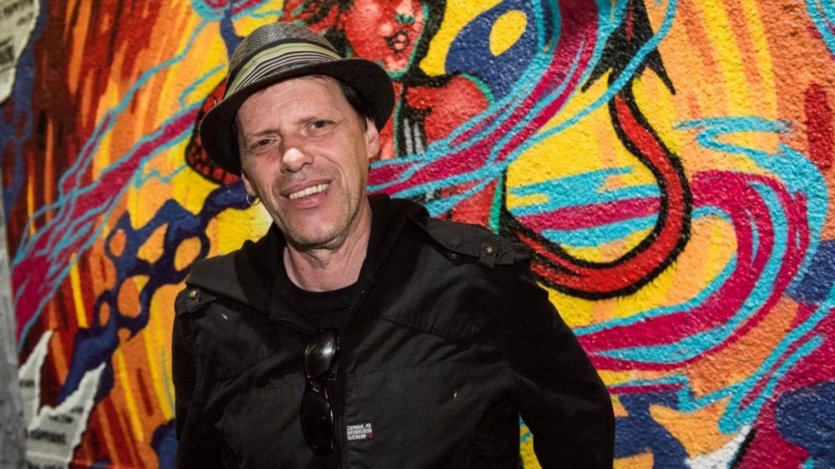 Sara Stewart Brown criticó duramente que hubiera existido una banda con ese nombre y recibió respuestas de todo tipo