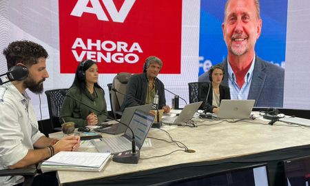 El gobernador Omar Perotti habló en exclusiva con Ahora Vengo tras la firma del convenio por la histórica deuda que Nación mantiene con Santa Fe. El gobernador Omar Perotti habló en exclusiva con Ahora Vengo tras la firma del convenio por la histórica deuda que Nación mantiene con Santa Fe.
