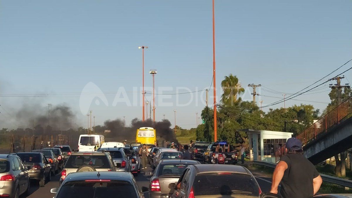 Se levantó el corte de la Ruta 168 y los vecinos se reunirán el miércoles con la Policía