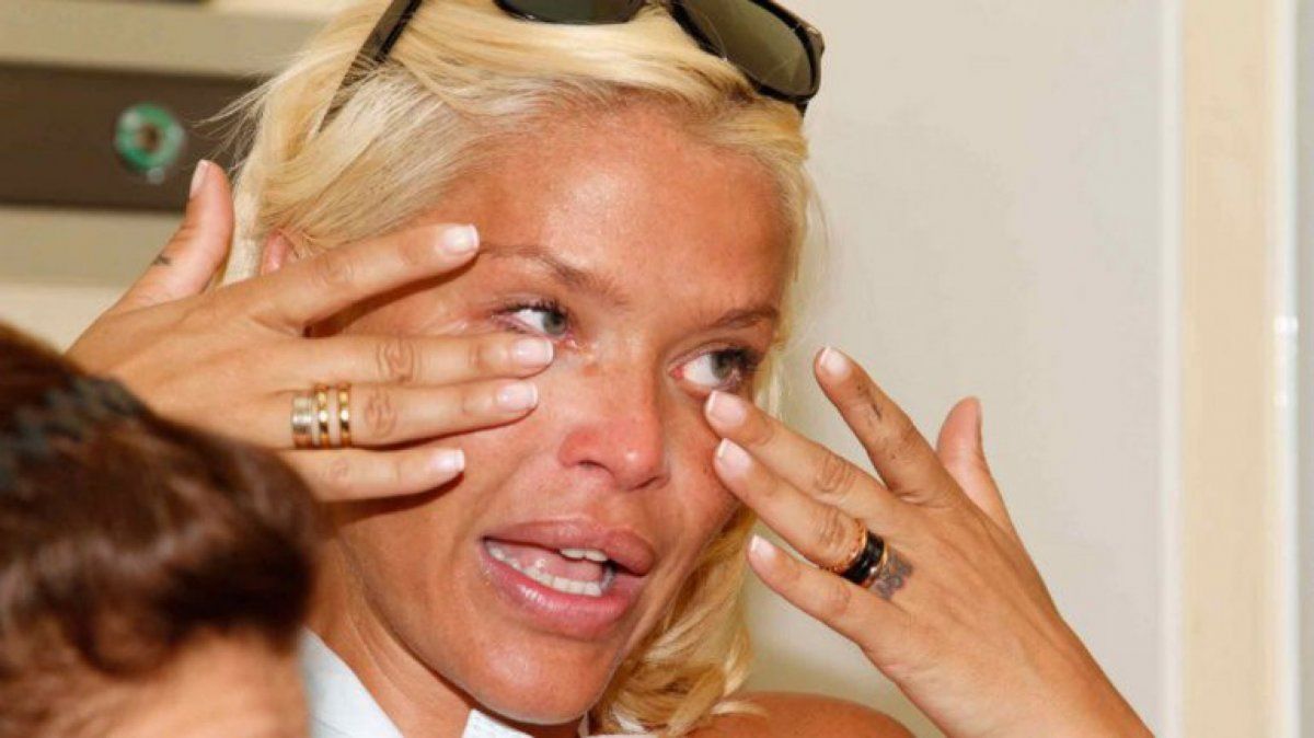 Nazarena V&eacute;lez