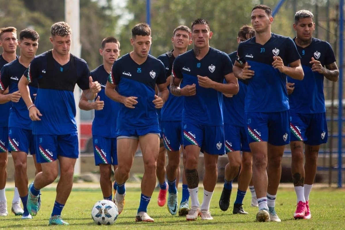 Denunciaron a cuatro jugadores de Vélez por abuso sexual a una estudiante de periodismo en Tucumán