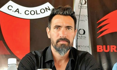 Eduardo Domínguez, ex DT de Colón. Eduardo Domínguez, ex DT de Colón.