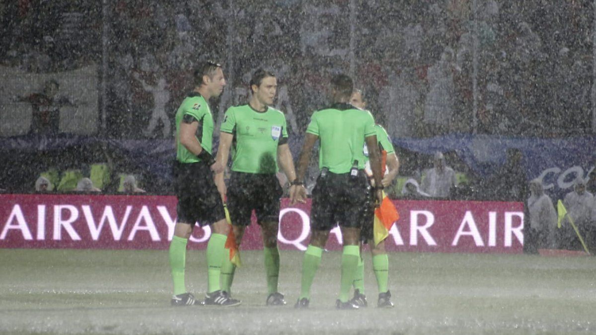 Conmebol publicó los audios del VAR en la final entre Colón e Independiente del Valle
