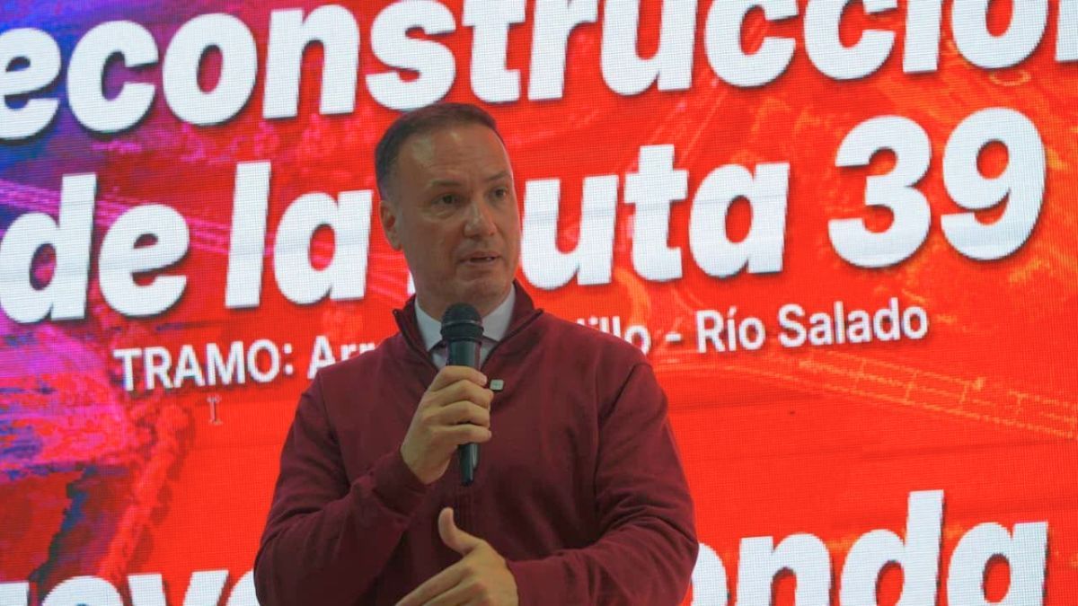 La inversión de la obra supera los 54.000 millones de pesos para reconstruir un tramo de 38,6 kilómetros entre el arroyo Saladillo Amargo y el río Salado. La inversión de la obra supera los 54.000 millones de pesos para reconstruir un tramo de 38,6 kilómetros entre el arroyo Saladillo Amargo y el río Salado.