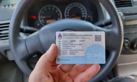 Chau cédula azul: el truco para seguir usando las tarjetas ya emitidas Chau cédula azul: el truco para seguir usando las tarjetas ya emitidas