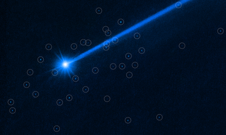 Las 37 rocas desprendidas del asteroide que registró el Hubble. Las 37 rocas desprendidas del asteroide que registró el Hubble.