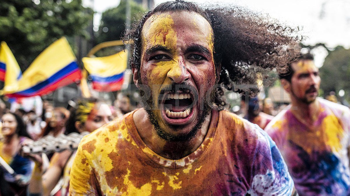 Al cumplirse un mes de las primeras protestas masivas en Colombia