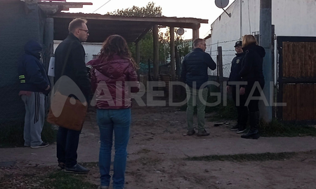 Los allanamientos se realizaron desde muy temprano en doce viviendas de Rafaela. Los allanamientos se realizaron desde muy temprano en doce viviendas de Rafaela.