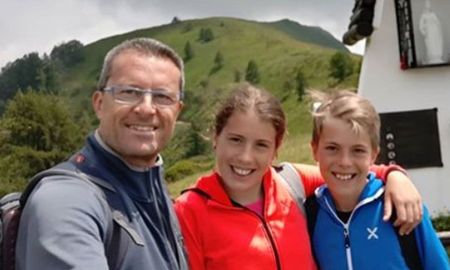 Mario Bressi se tomó una foto con sus hijos gemelos y después los asesinó. El crimen conmociona a Italia. Mario Bressi se tomó una foto con sus hijos gemelos y después los asesinó. El crimen conmociona a Italia.