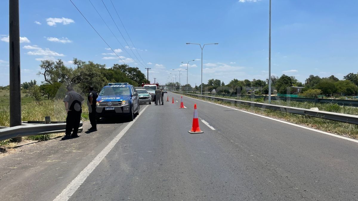 La calzaba estuvo parcialmente reducida en la zona del accidente.