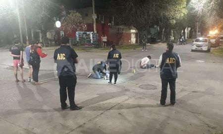 Un grupo de delincuentes se enfrentó con la policía en la tarde del jueves en Piedras y Hernandarias Un grupo de delincuentes se enfrentó con la policía en la tarde del jueves en Piedras y Hernandarias