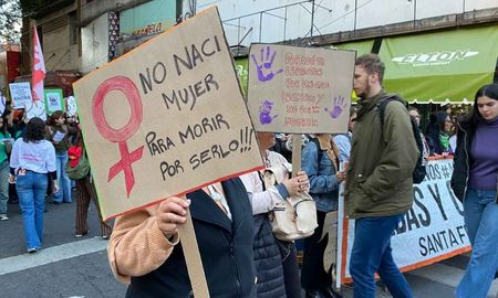 Reclamo colectivo: organizaciones feministas de toda la provincia exigen la designación urgente de una autoridad en el área de Géneros y Diversidades. Reclamo colectivo: organizaciones feministas de toda la provincia exigen la designación urgente de una autoridad en el área de Géneros y Diversidades.