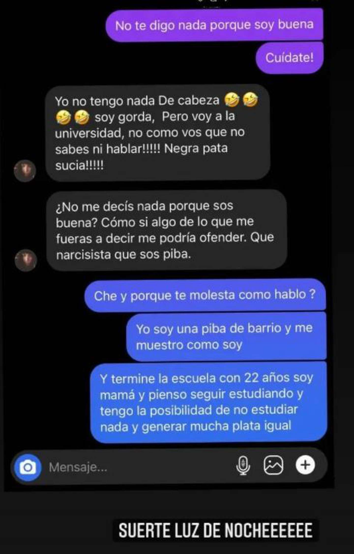 Tamara B&aacute;ez cruz&oacute; a una seguidora.