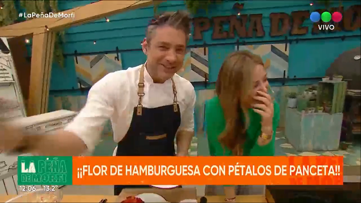 Rodrigo Cascón puso nerviosa a Jésica Cirio en La Peña de Morfi. Rodrigo Cascón puso nerviosa a Jésica Cirio en La Peña de Morfi.