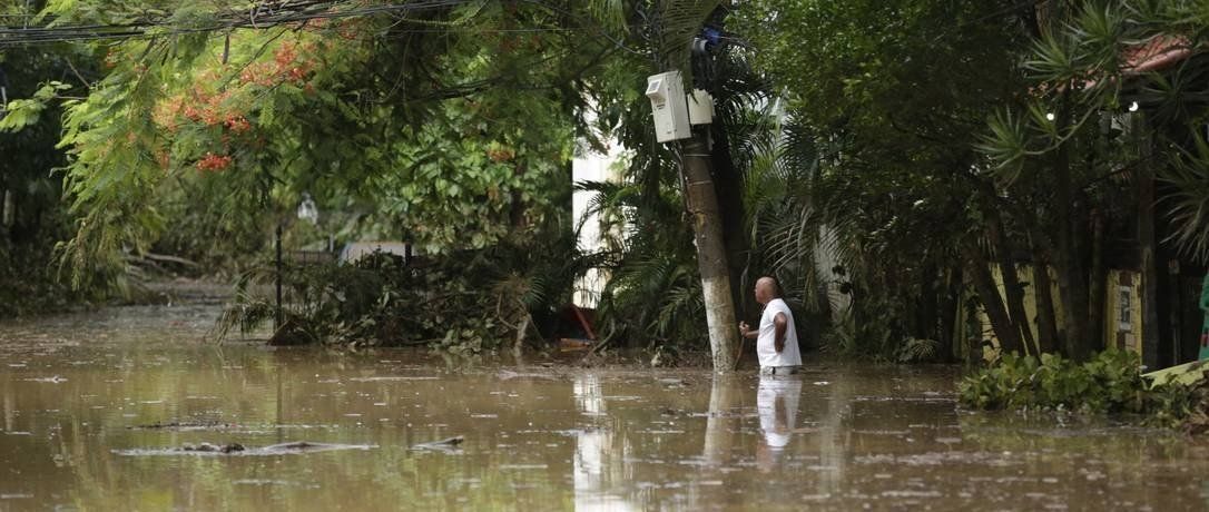 Temporal en Río de Janeiro: seis muertos, pánico entre los turistas y “estado de crisis” por las inundaciones