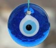 El Nazar protege contra el mal de ojo y es el signo del buen karma.