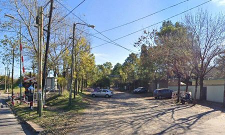 Entrada a la Reserva Santa Catalina, en Lomas de Zamora, donde un hombre de 39 años fue asesinado por dos delincuentes que le pegaron un palazo en la cabeza para robarle. Entrada a la Reserva Santa Catalina, en Lomas de Zamora, donde un hombre de 39 años fue asesinado por dos delincuentes que le pegaron un palazo en la cabeza para robarle.