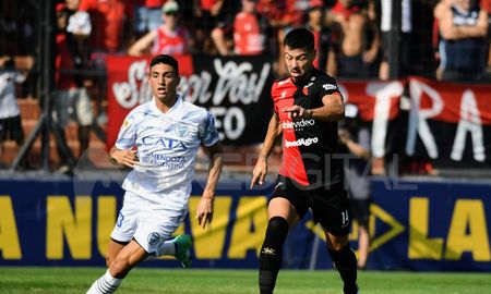 Uno de los jugadores campeones con Colón quiere volver al fútbol argentino Uno de los jugadores campeones con Colón quiere volver al fútbol argentino