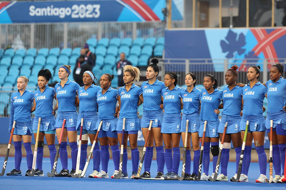 Cinco jugadoras de hockey de césped abandonan delegación cubana en Panamericanos.