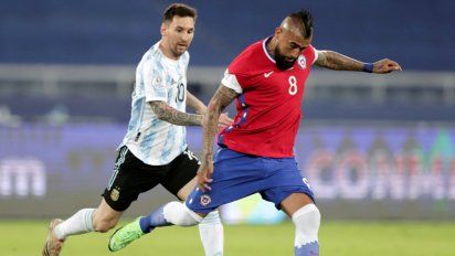Arturo Vidal cruzó fuerte a un futbolista de la Selección Argentina: 