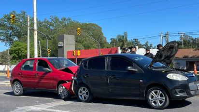 Fuerte accidente en la Ruta 1: un bebé, un nene de 7 años y tres mayores hospitalizados