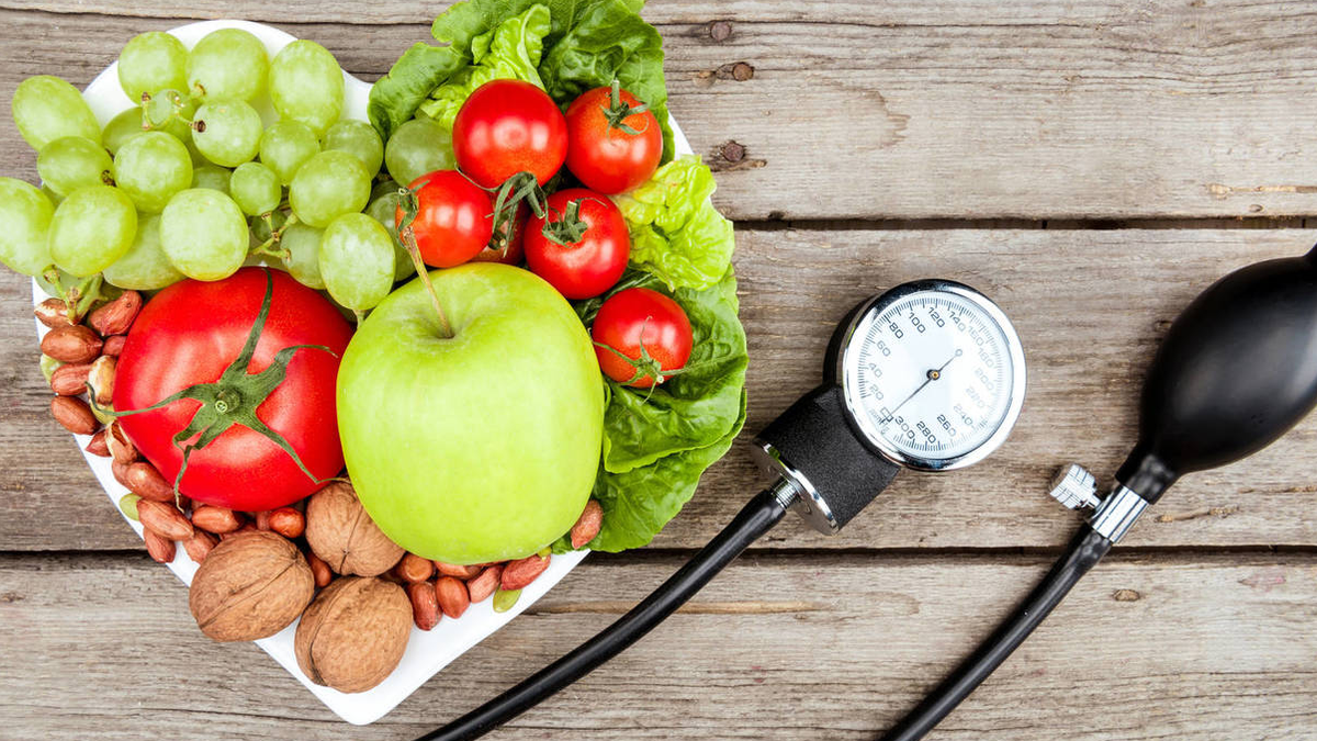 El primer mensaje para prevenir la HTA es evitar el sobrepeso y la obesidad, ajustando la ingesta de alimentos a las demandas reales.