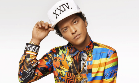 Se hizo pasar por Bruno Mars, la sedujo prometiéndole que dejaría la música por ella y le robó 100 mil dólares Se hizo pasar por Bruno Mars, la sedujo prometiéndole que dejaría la música por ella y le robó 100 mil dólares