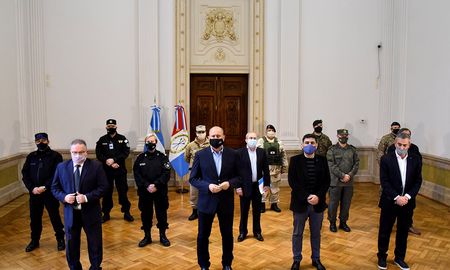 Perotti destacó que “quien usa una institución del Estado para proteger a los delincuentes, debe pagar con todo el peso de la ley. No hay lugar para cómplices dentro del gobierno”. Perotti destacó que “quien usa una institución del Estado para proteger a los delincuentes, debe pagar con todo el peso de la ley. No hay lugar para cómplices dentro del gobierno”.