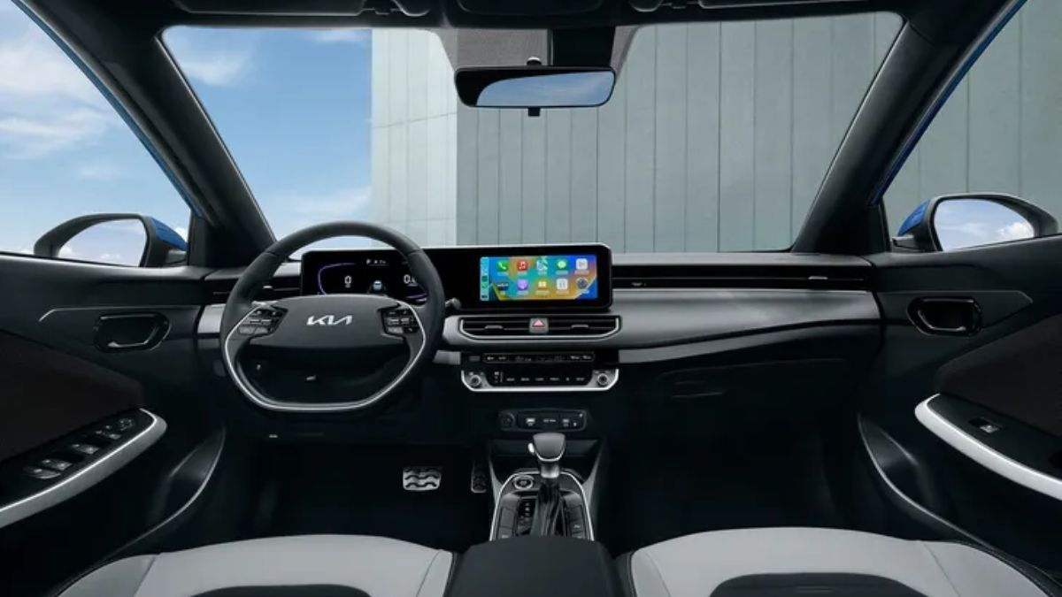 Así es el interior del Kia K3. Así es el interior del Kia K3.