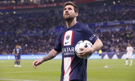 Lionel Messi partirá en las próximas horas rumbo a Francia para reintegrarse al Paris Saint-Germain. Lionel Messi partirá en las próximas horas rumbo a Francia para reintegrarse al Paris Saint-Germain.