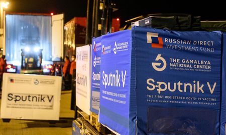 trajo a bordo 517.500 dosis de la vacuna Sputnik V trajo a bordo 517.500 dosis de la vacuna Sputnik V