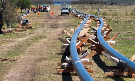 El trazado incluirá un gasoducto de acero de 12 pulgadas y 12 estaciones reguladoras de presión. El trazado incluirá un gasoducto de acero de 12 pulgadas y 12 estaciones reguladoras de presión.