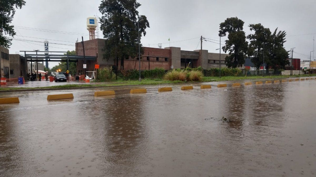 Avenida Blas Parera, frente a la Unidad Penal 2.