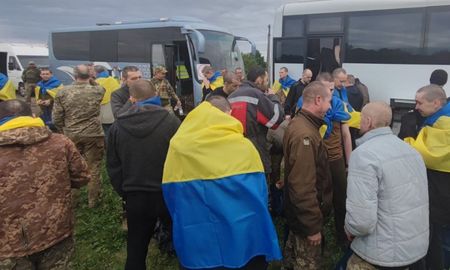 ucrania y rusia intercambian cerca de dos centenares de prisioneros de guerra ucrania y rusia intercambian cerca de dos centenares de prisioneros de guerra