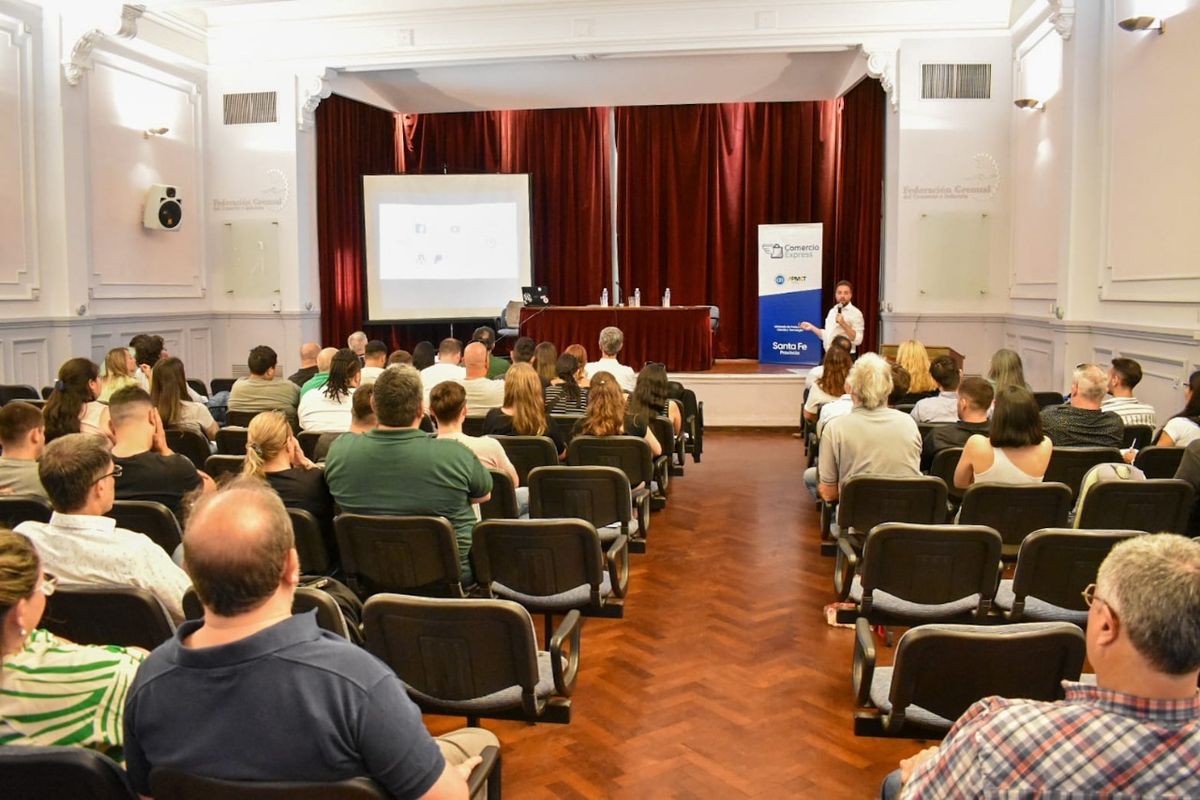 La propuesta apunta a lograr que el comerciante y sus empleados vean a la instancia digital como un complemento.