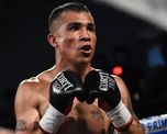 Maximiliano Verón se recupera lentamente de la operación para extraeler un coágulo de la cabeza, que le apareció luego de un combate de boxeo este fin de semana. Maximiliano Verón se recupera lentamente de la operación para extraeler un coágulo de la cabeza, que le apareció luego de un combate de boxeo este fin de semana.