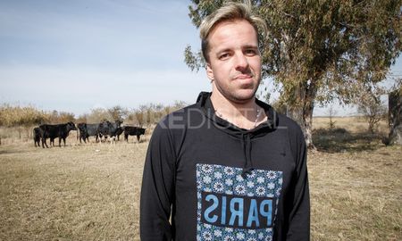 El dramático presente de Reinaldo, el viudo de Adelfa: Perdió todo y está... El dramático presente de Reinaldo, el viudo de Adelfa: Perdió todo y está...