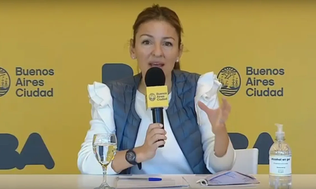 Estamos priorizando a la educación como una de las actividades que tenemos que tratar de sostener, a veces a costa de otras actividades que tenemos que restringirlas más para que los chicos estén en las aulas, manifestó la ministra del área educativa. Estamos priorizando a la educación como una de las actividades que tenemos que tratar de sostener, a veces a costa de otras actividades que tenemos que restringirlas más para que los chicos estén en las aulas, manifestó la ministra del área educativa.