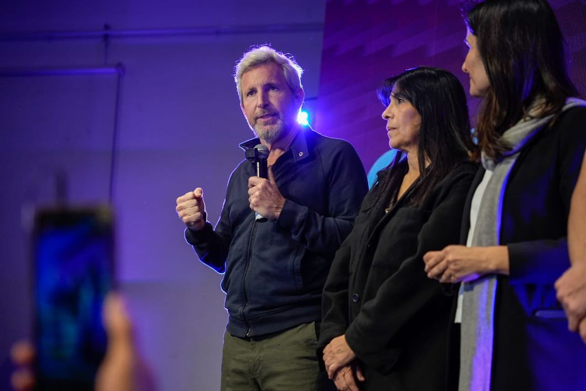 Rogelio Frigerio superó en la interna de Juntos por el Cambio a Pedro Galimberti con un aplastante 82% a 18%.